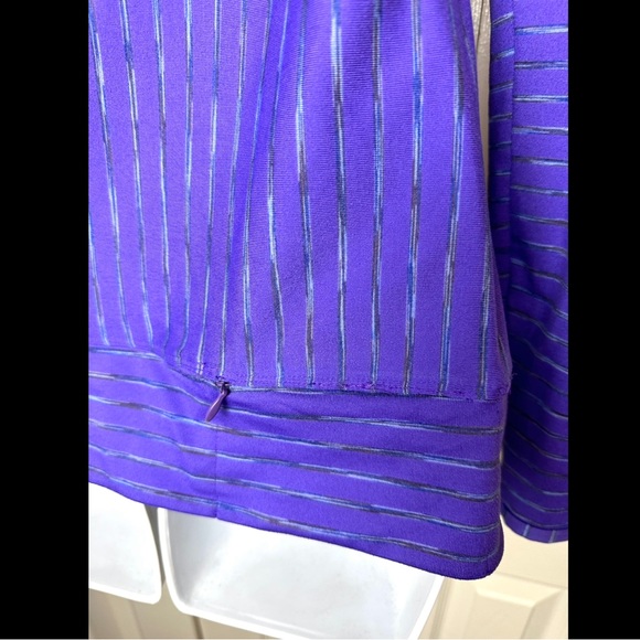ATHLETA Pop Space Dye Purple Top Shirt Blouse Reflective Blue Gray Pocket Tee - Picture 7 of 12